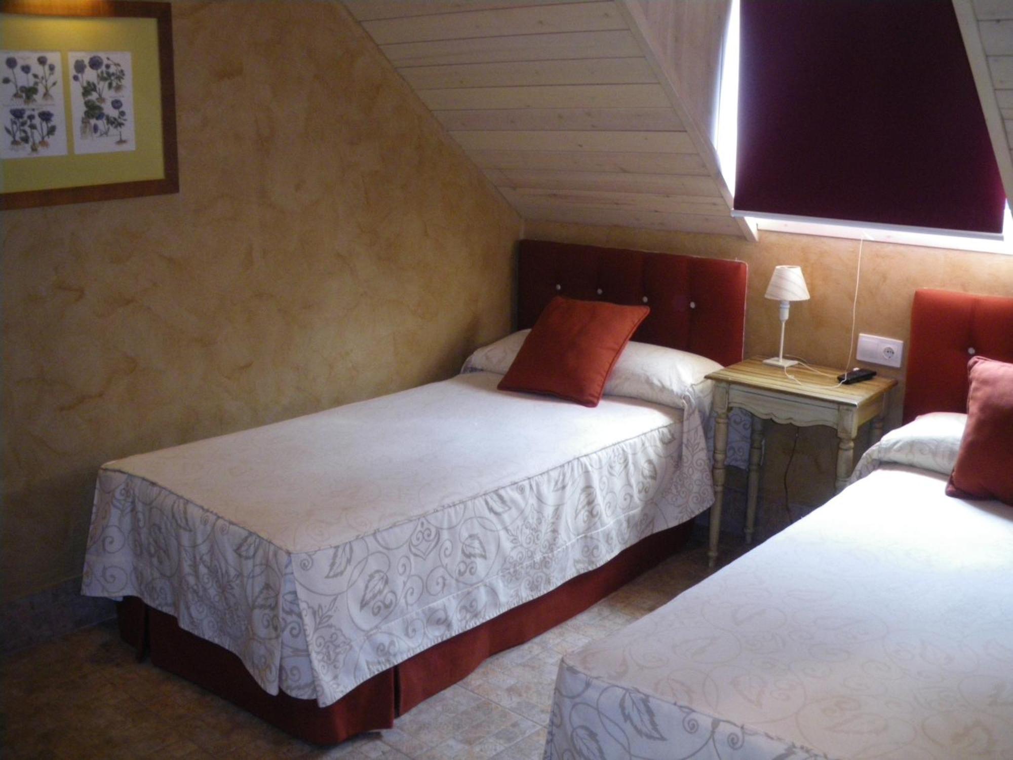 Pradets Hotel Vielha Bagian luar foto